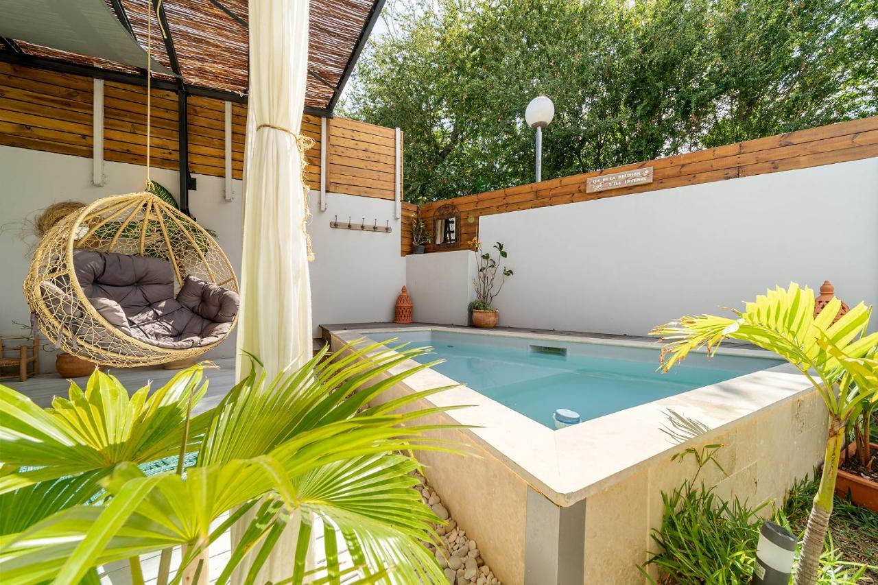Villa Latrille - Piscine - Sauna - Jacuzzi لا سالين لو باين المظهر الخارجي الصورة